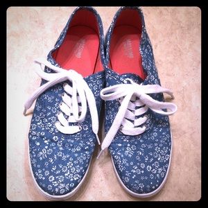 Blue floral shoes